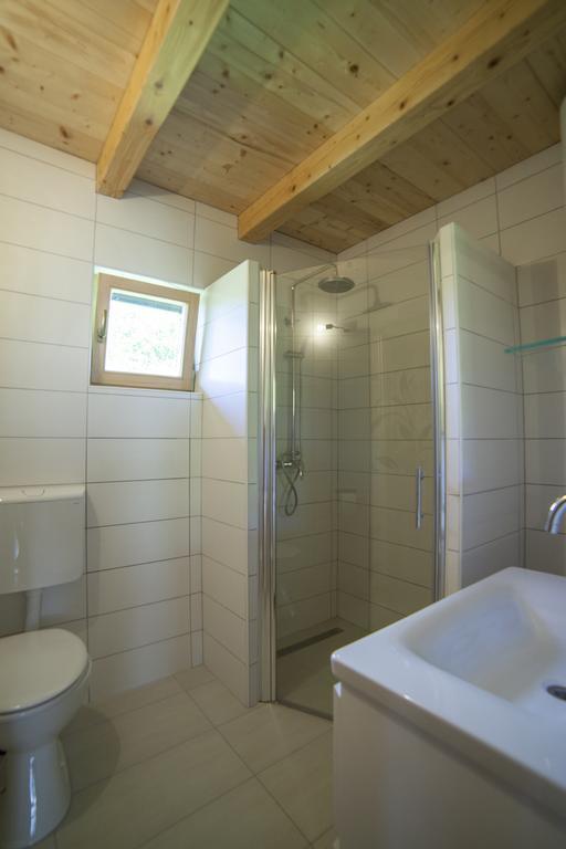 Holiday Homes Eko Klanac Rakovica Exteriér fotografie